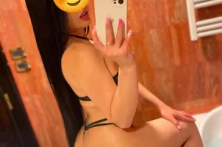 Colombian big booty open 24 ho... - Image 2